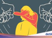 Aufgeregte Besucher machen viel Aufhebens und schlagen dann einen Karaoke-Mitarbeiter in Parung an