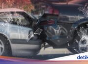 Aufeinanderfolgende Kollisionen in Tangsel, Autofahrer streitet sich während der Fahrt mit Freundin