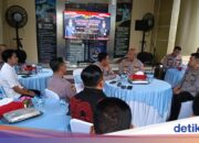 AKBP Condro „Ngariung“ begrüßt AKBP Andri Kurniawan als neuen Polizeichef von Serang