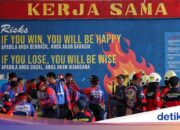 Sandale steckt in Wade fest, Mann in Pandeglang besucht Feuerwehr