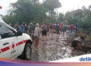 Ministerium für soziale Angelegenheiten verteilt Hilfsgüter und richtet öffentliche Küchen für Opfer der Pemalang-Überschwemmung ein