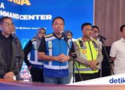 Der Rückverkehr nach Jakarta ist heute Abend langsam, Gegenverkehr ist nicht implementiert