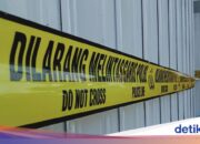 Die GOR-Mauer in Kemayoran, Zentral-Jakarta, stürzte ein und traf elf Motorräder