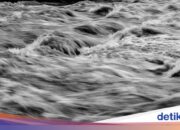 Überschwemmungen überschwemmen heute Nacht Kampung Melayu Ost-Jakarta, Wasserhöhe erreicht 90 cm