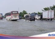Fluss Ciujung läuft über, Mautstraße Merak überschwemmt