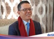 Außenminister enthüllt RIs Position bezüglich der Ambitionen der USA, Grönland zu kontrollieren