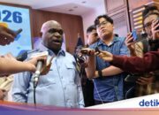 Pigai scherzt, dass er das Büro des Ministeriums für Menschenrechte „ausraubt“: Als ich eintrat, war das Büro leer