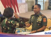 Der Taekwondo-Athlet Alfi Kusuma wurde ebenfalls zum Oberleutnant des TNI befördert