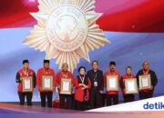 PDIP verleiht beim Nationalen Arbeitstreffen den „Leit Star“-Preis an sechs hochrangige Persönlichkeiten