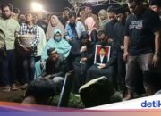 Die Leiche des Syafiq-Bergsteigers, der auf dem Mount Slamet verschwunden ist, ist in Magelang begraben