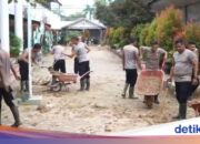 Die nationale Polizei säubert die von der Katastrophe betroffene Mittelschule Langsa 2, die morgen wieder genutzt werden kann