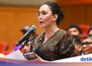 Die PDIP-Fraktion wechselt die DPR-Mitglieder Rieke Diah Pitaloka zu Stefano Rizki