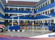 Die Renovierung des SMPN 3 Depok kostet 28 Milliarden IDR, 17 Klassen haben keine Tische und Stühle
