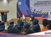 Ministerium für KP vergibt Bildungsstipendien an Kinder von ATR 42-500-Flugzeugopfern