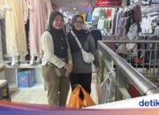 Tinis Geschichte über den Kauf von Eid-Kleidung vor langer Zeit in Tanah Abang, um günstige Preise zu erzielen