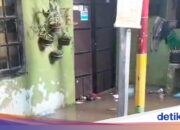 Die Überschwemmung in Kebon Pala, Ost-Jakarta, erreicht 135 cm, das Wasser kann immer noch steigen